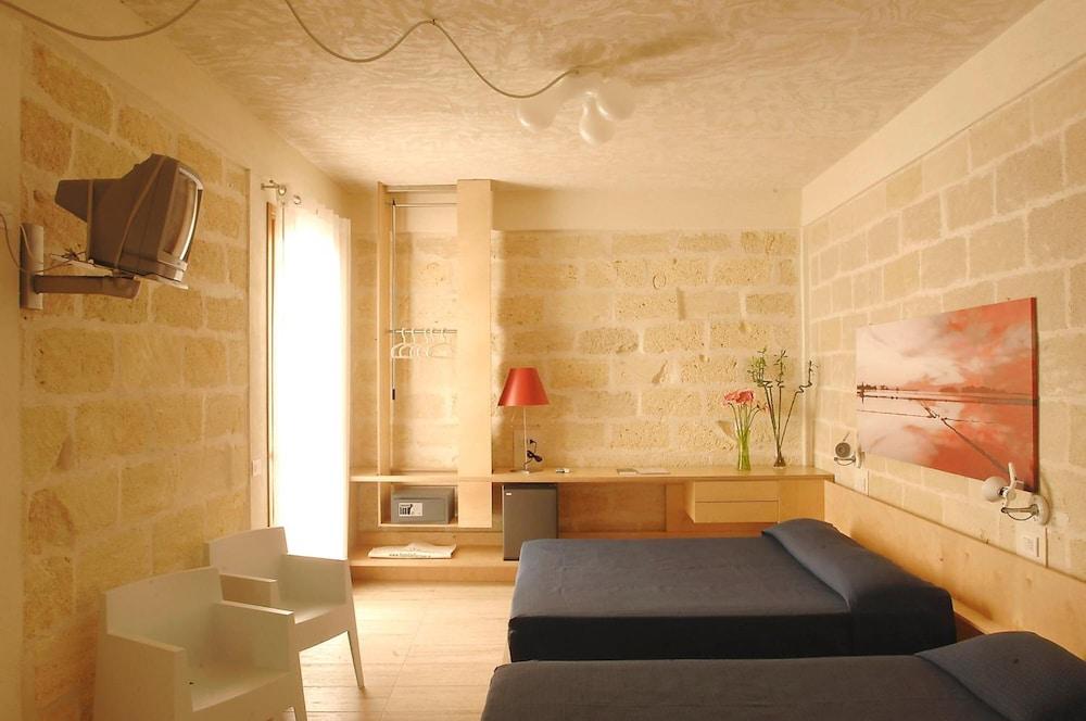 Cave Bianche Hotel Favignana Exterior photo