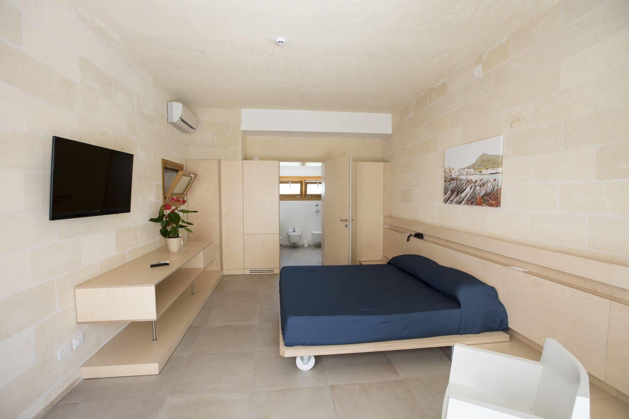 Cave Bianche Hotel Favignana Exterior photo